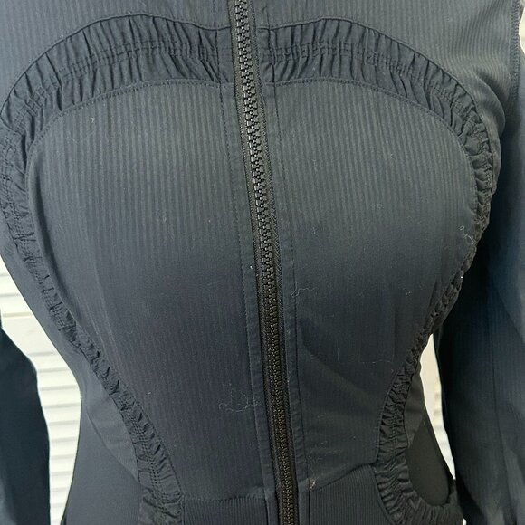 Lululemon Black Fitted Jacket with Hood: Size 4/6 - Picture 2 of 16